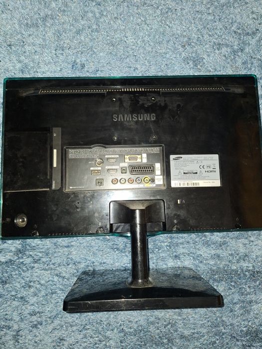 Monitor/TV Samsung 22" Full HD – Versátil, Estado Bom