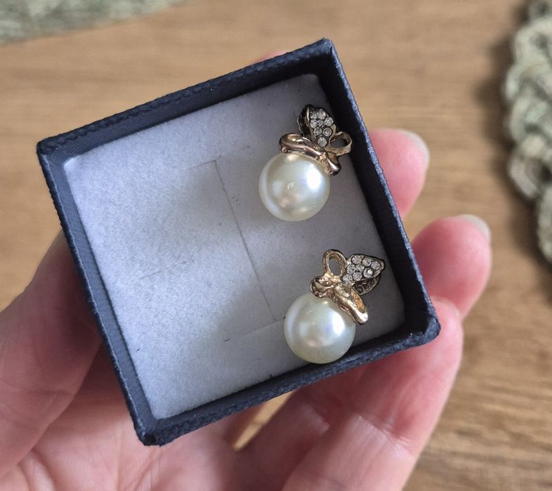 Srebrne kolczyki próba S925 kolor złoty perła cyrkonie sztyft