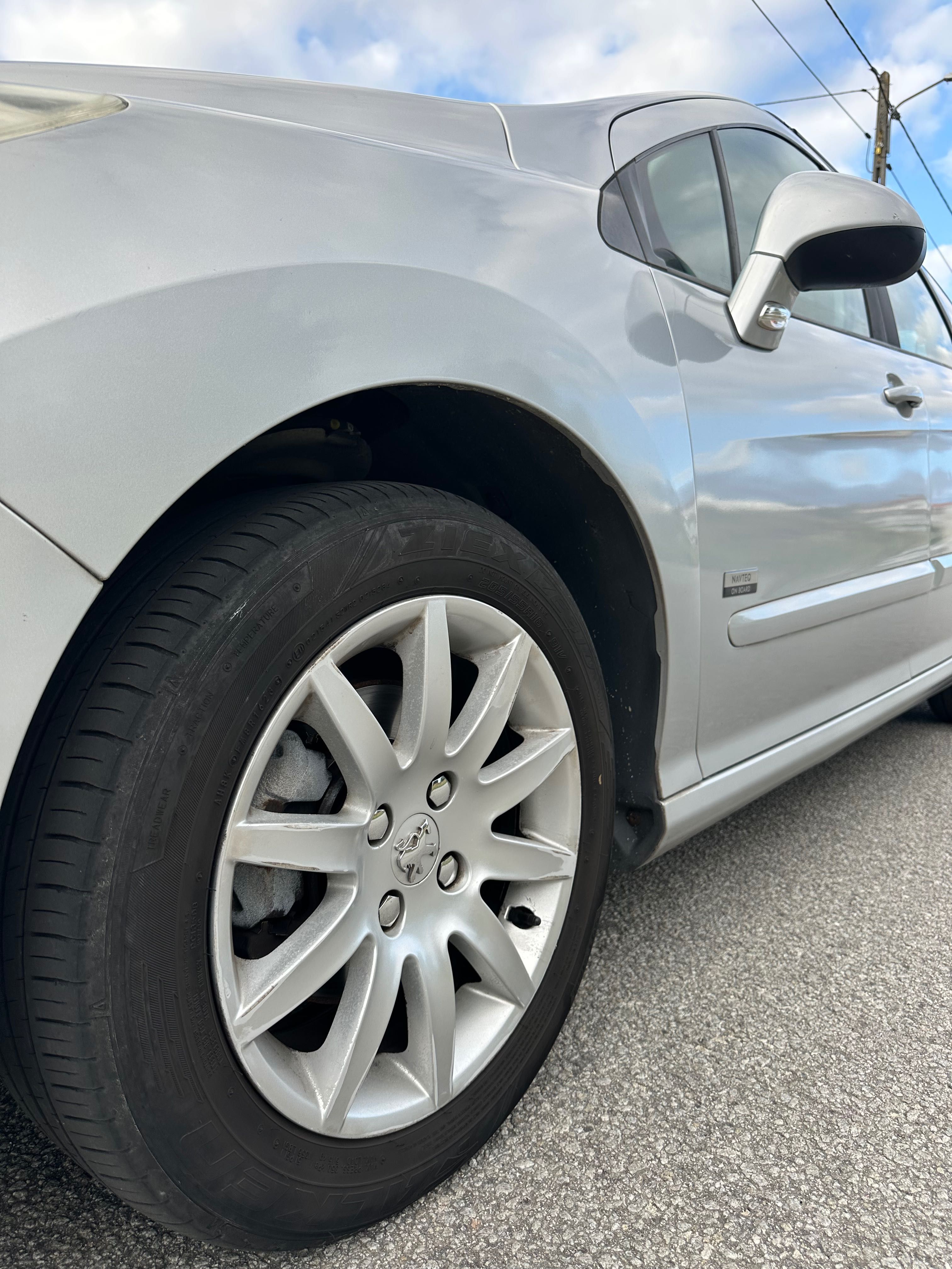 Peugeot 308SW cinzento