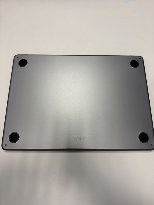 Macbook Air M3 16gb/256gb 2025