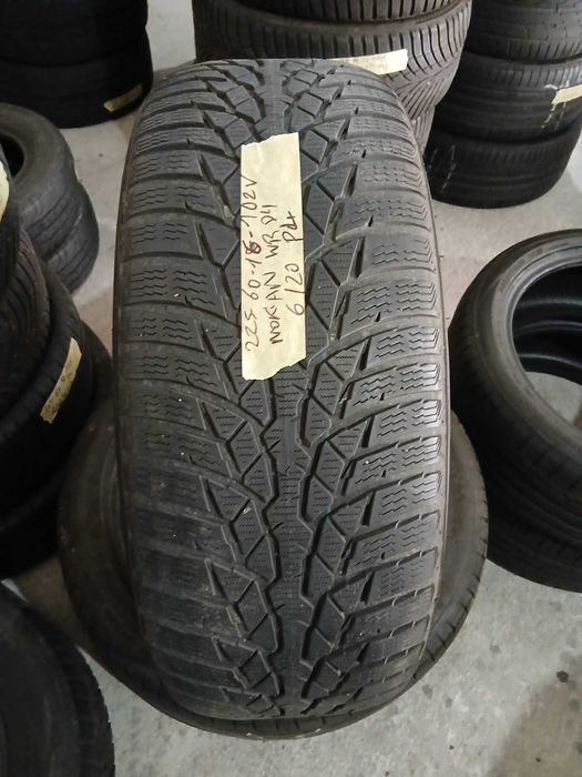 2 Pneus 225/60R16 Nokian seminovos