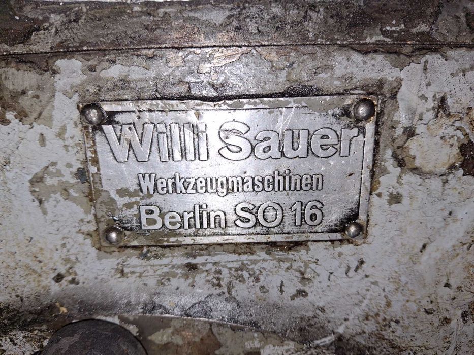 Tokarka  do metalu Willi Sauer Berlin SO 16
