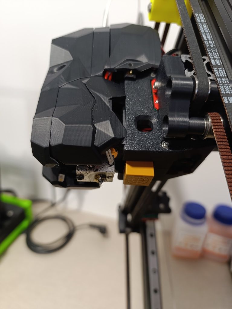 Impressora 3D estilo Voron Switchwire — Base Ender 3, com Klipper
