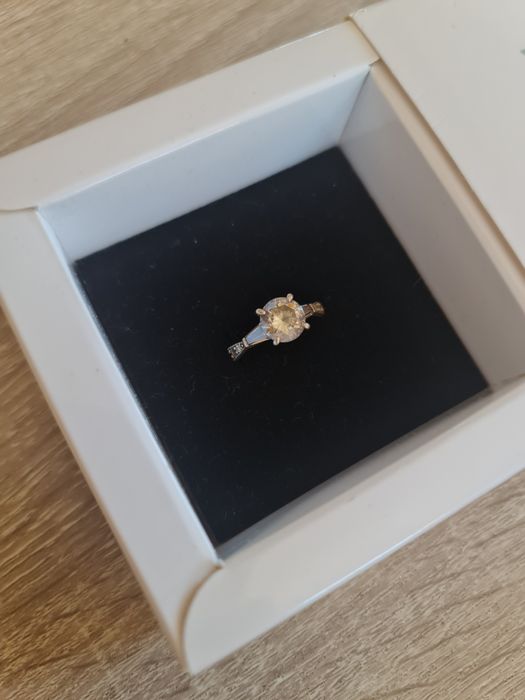 Vendo anelar solitário