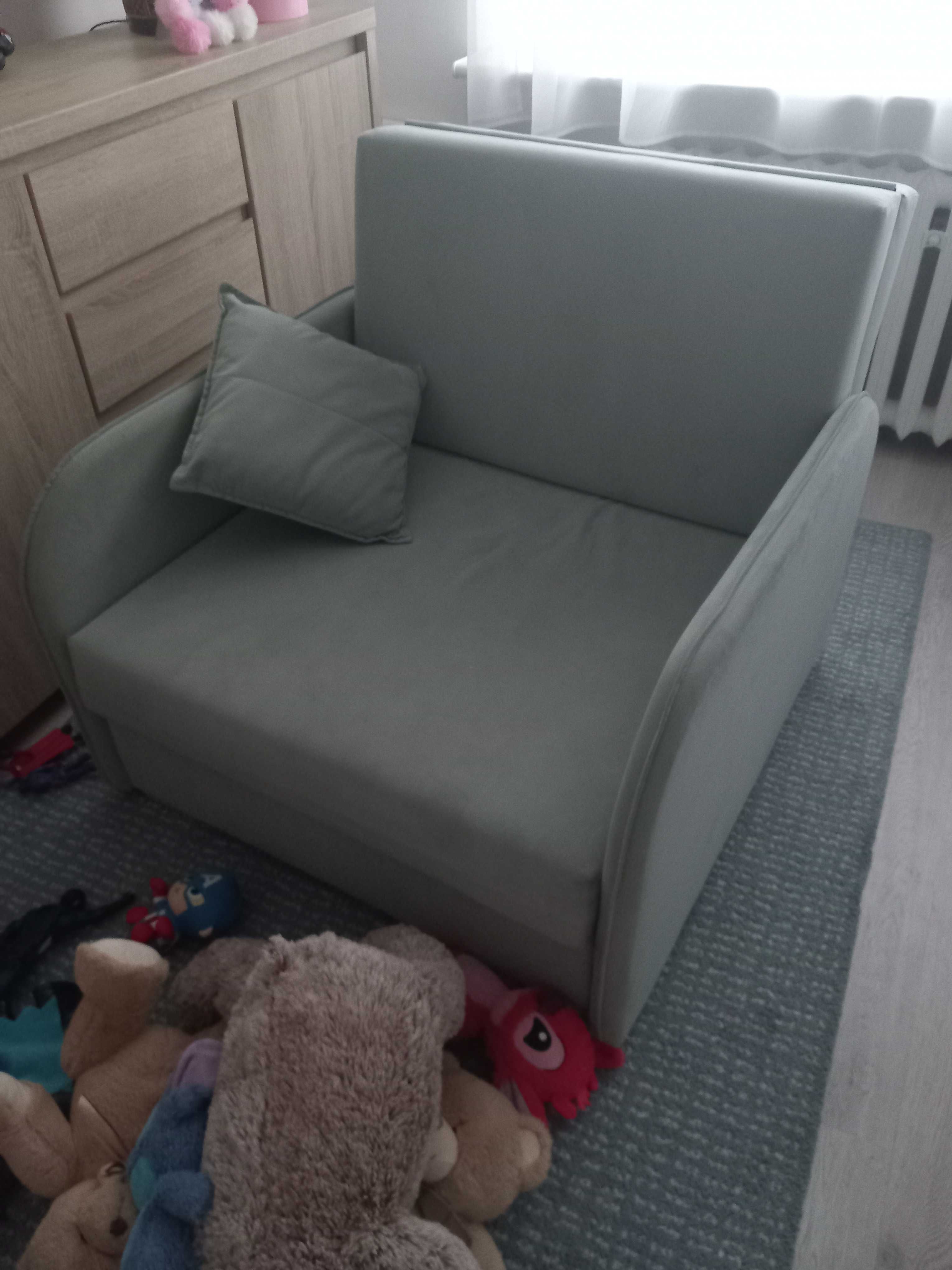 Sofa jednoosobowa z pojemnikiem na pościel