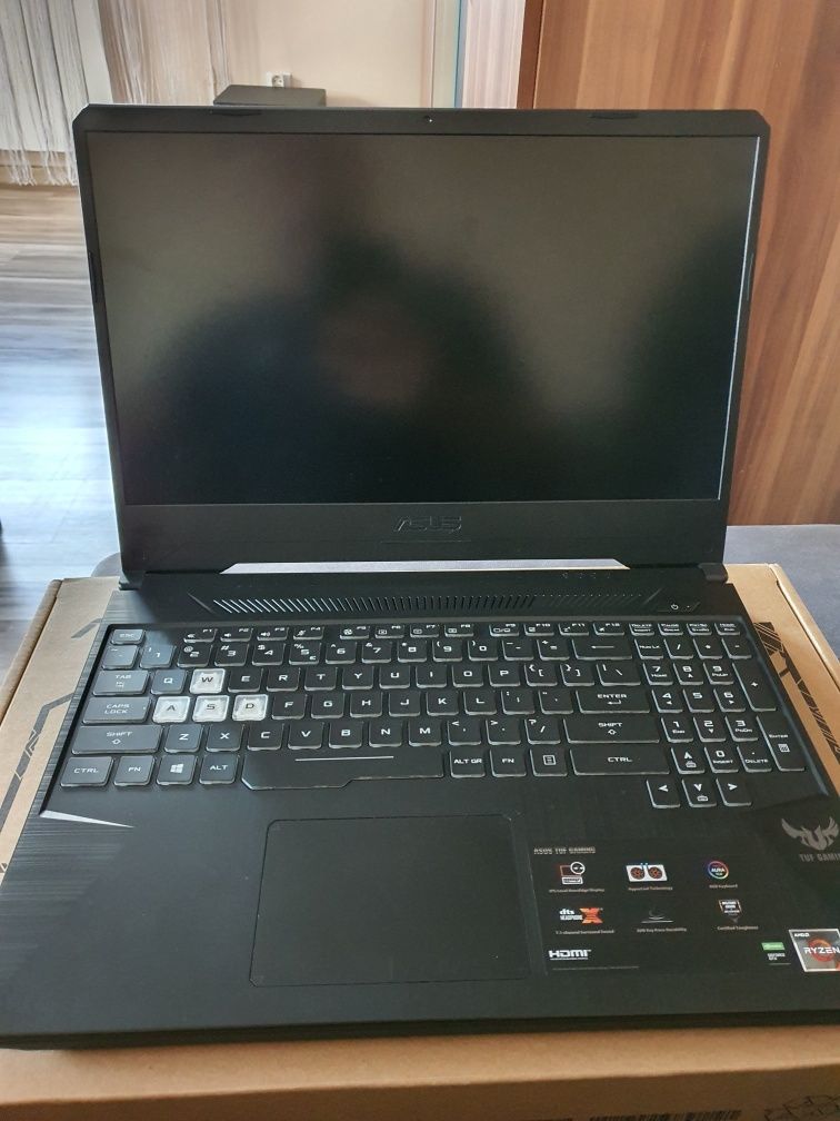 Laptop ASUS FX505D