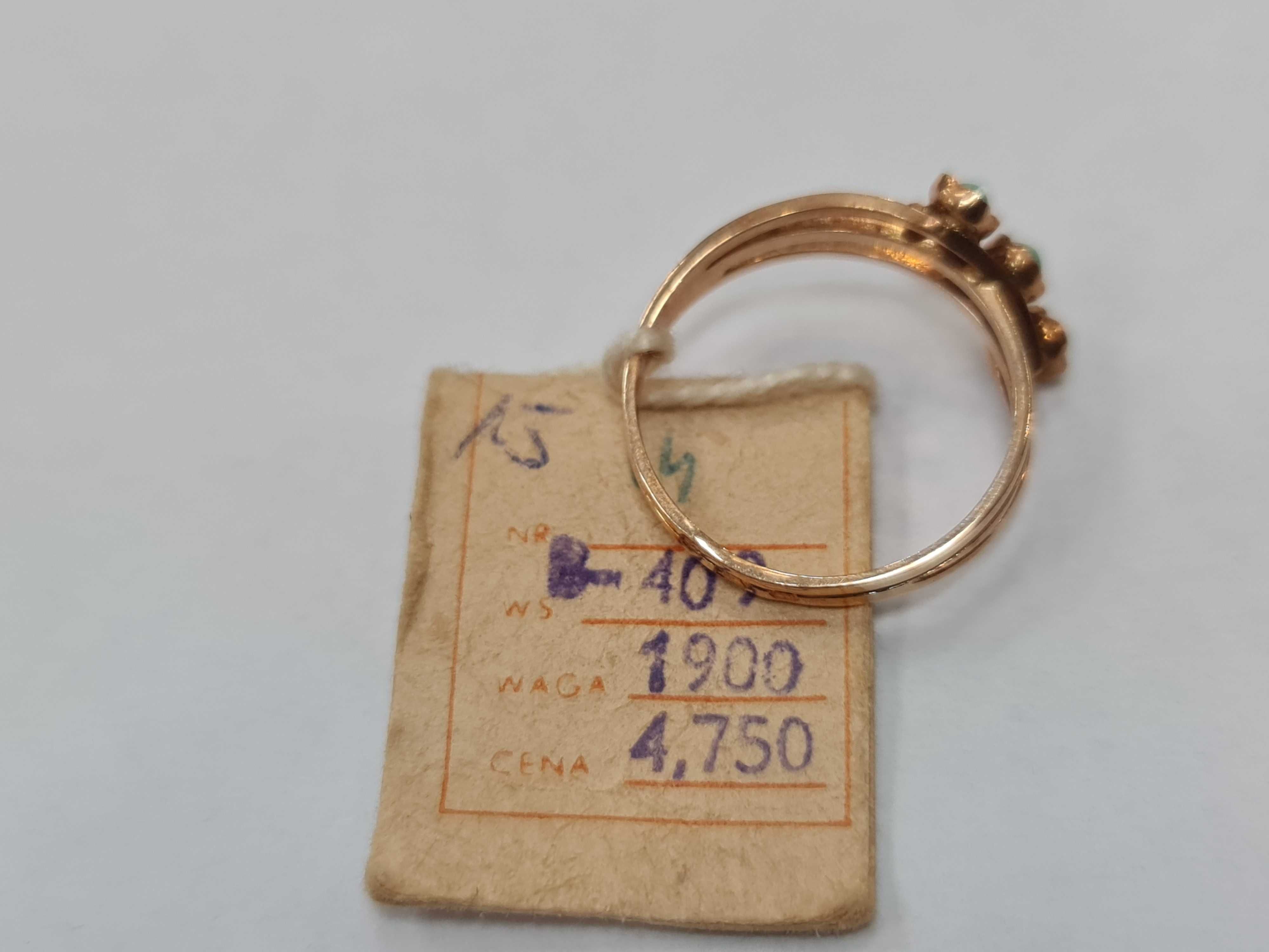 Warmet! Złoty pierścionek damski/ 585/ 1.90 gram/ R14/ II poł XX wieku