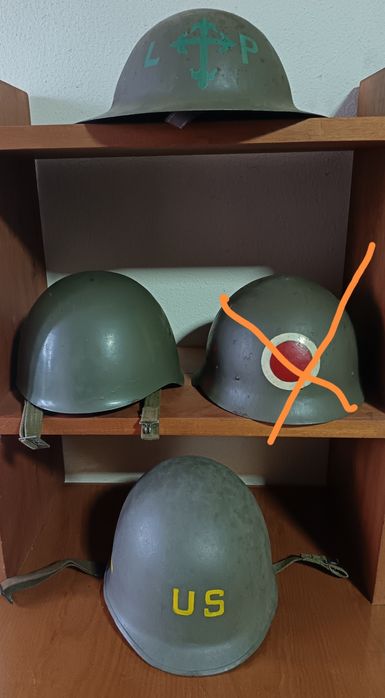Capacetes /cascos militares antigos