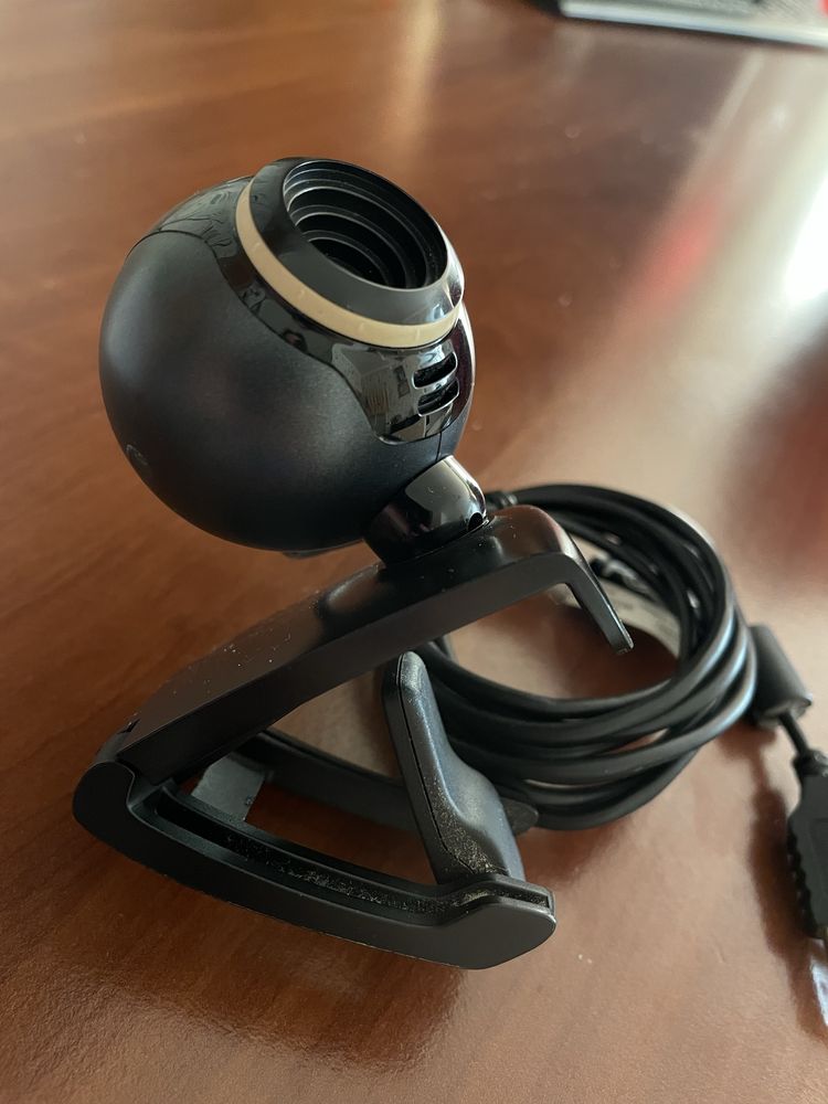 Вебкамера Logitech QuickCam E 3500 Plus Webcam 1.3MP