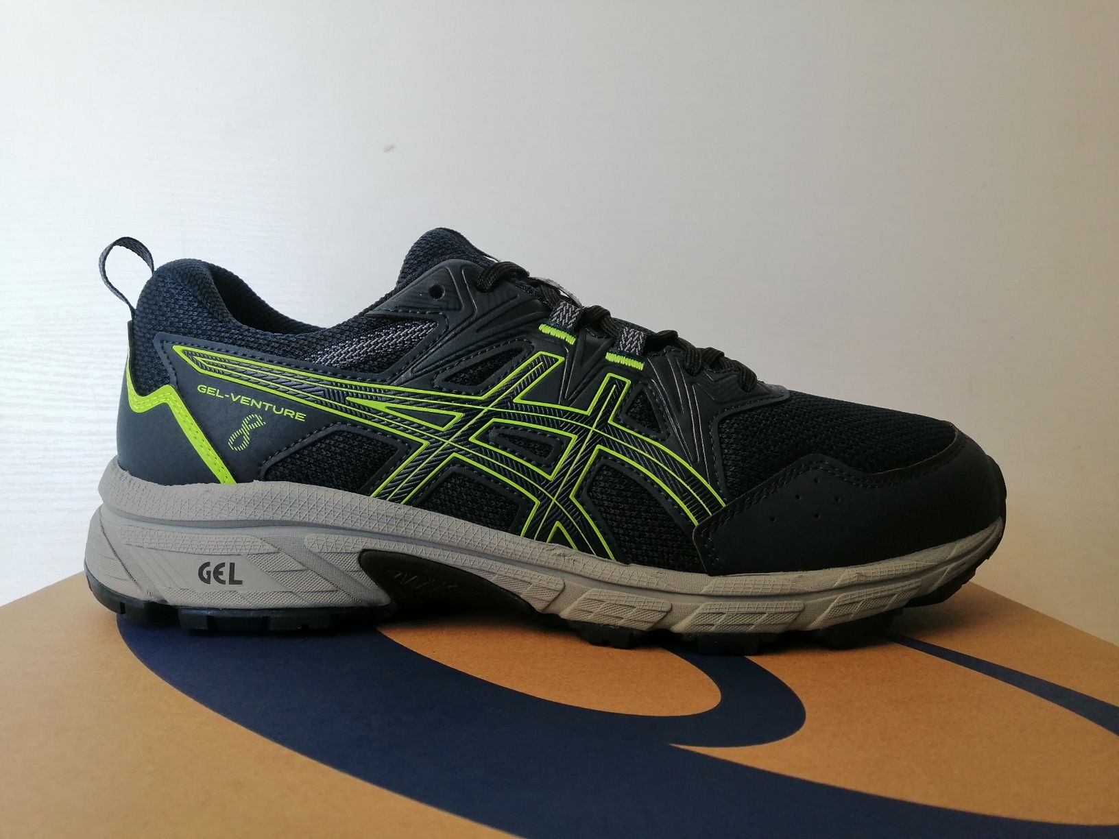 Кроссовки беговые ASICS GEL Venture 8  2 цвета оригинал