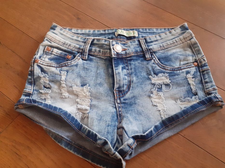 Nowe spodenki szorty jeans szarpane