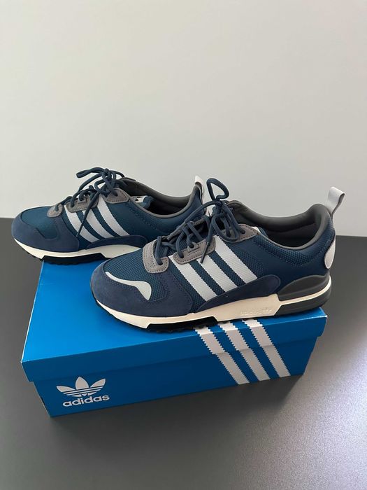 Продам нові кросівки Adidas ZX 700 - 43  розмір