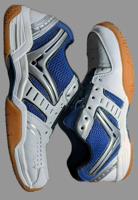 Кросівки Victor Chaussures V-300 сквош, теніс. 37р  Вітрінні.