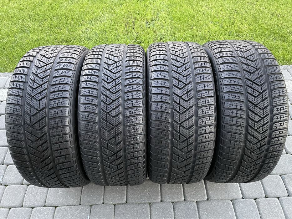 4x 245/40/18 Pirelli Sottozero 3 opony zimowe uzywane