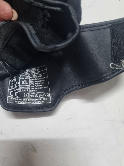 **BAIXA PREÇO** 2 Pares Luvas pretas para moto