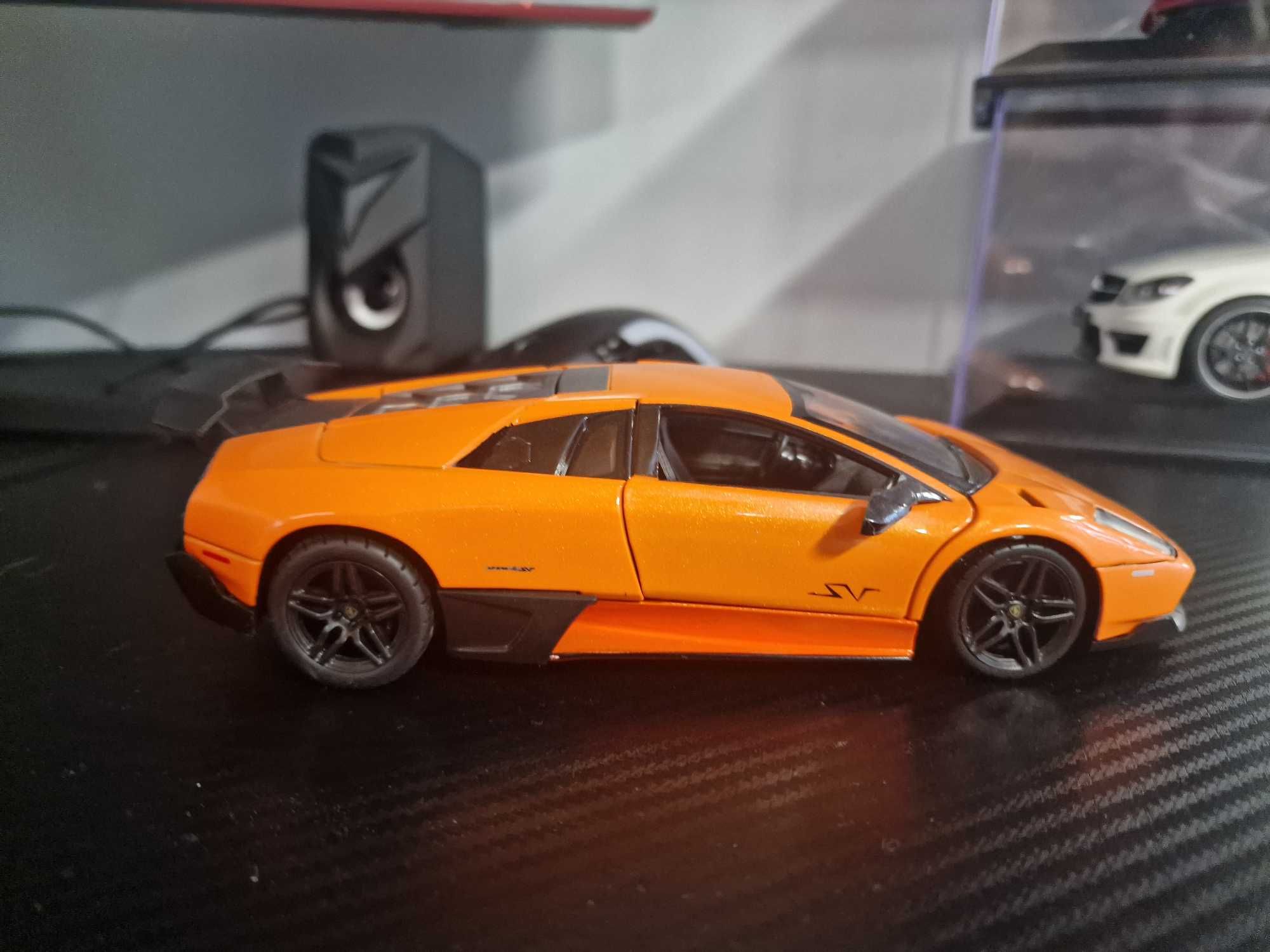 Lamborghini Murcielago SV 1:24