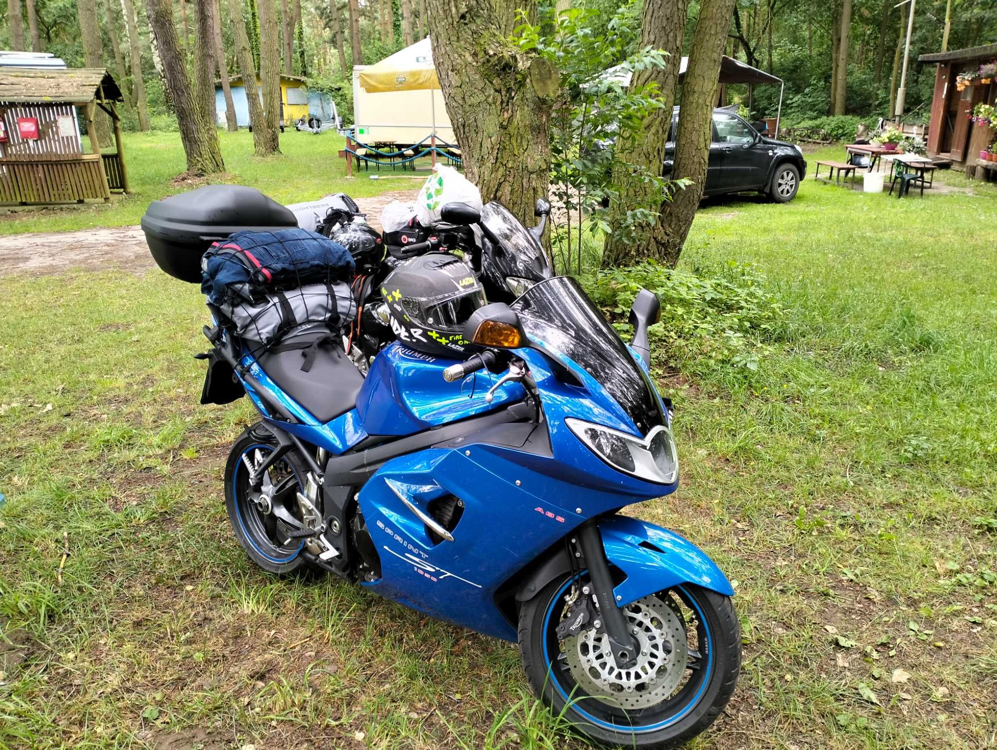 Triumph sprint 1050 st ABS