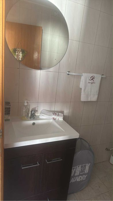 Vendo andar de moradia no gradil t3 transformado em t2 com suite priv