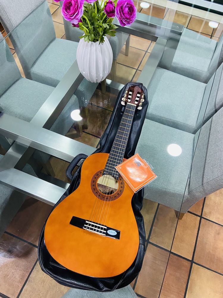 Guitarra clássica Valencia CG160 1/2, tamanho 5