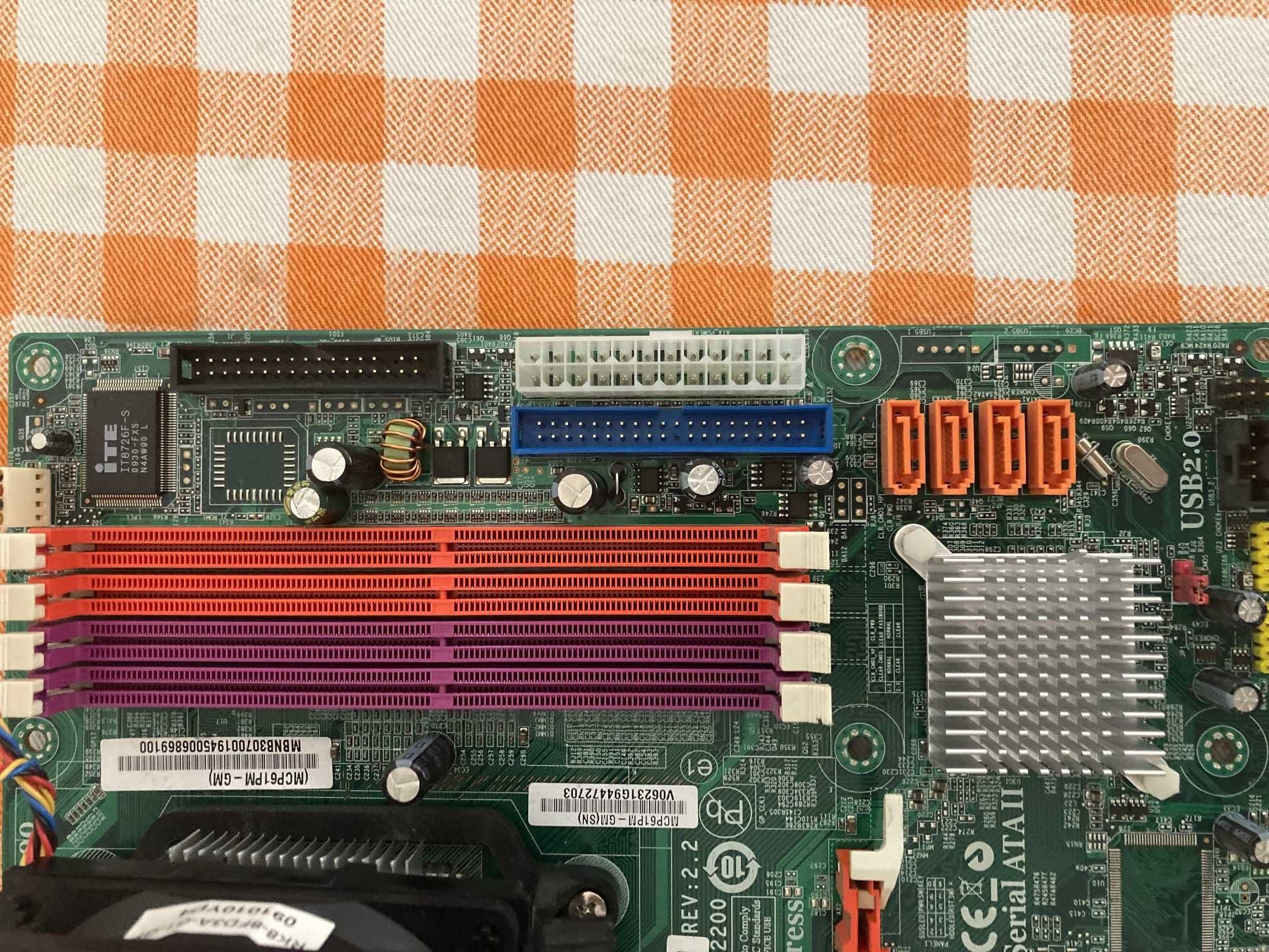 Motherboard AMD com processador single core + 8gb Ram DDR2
