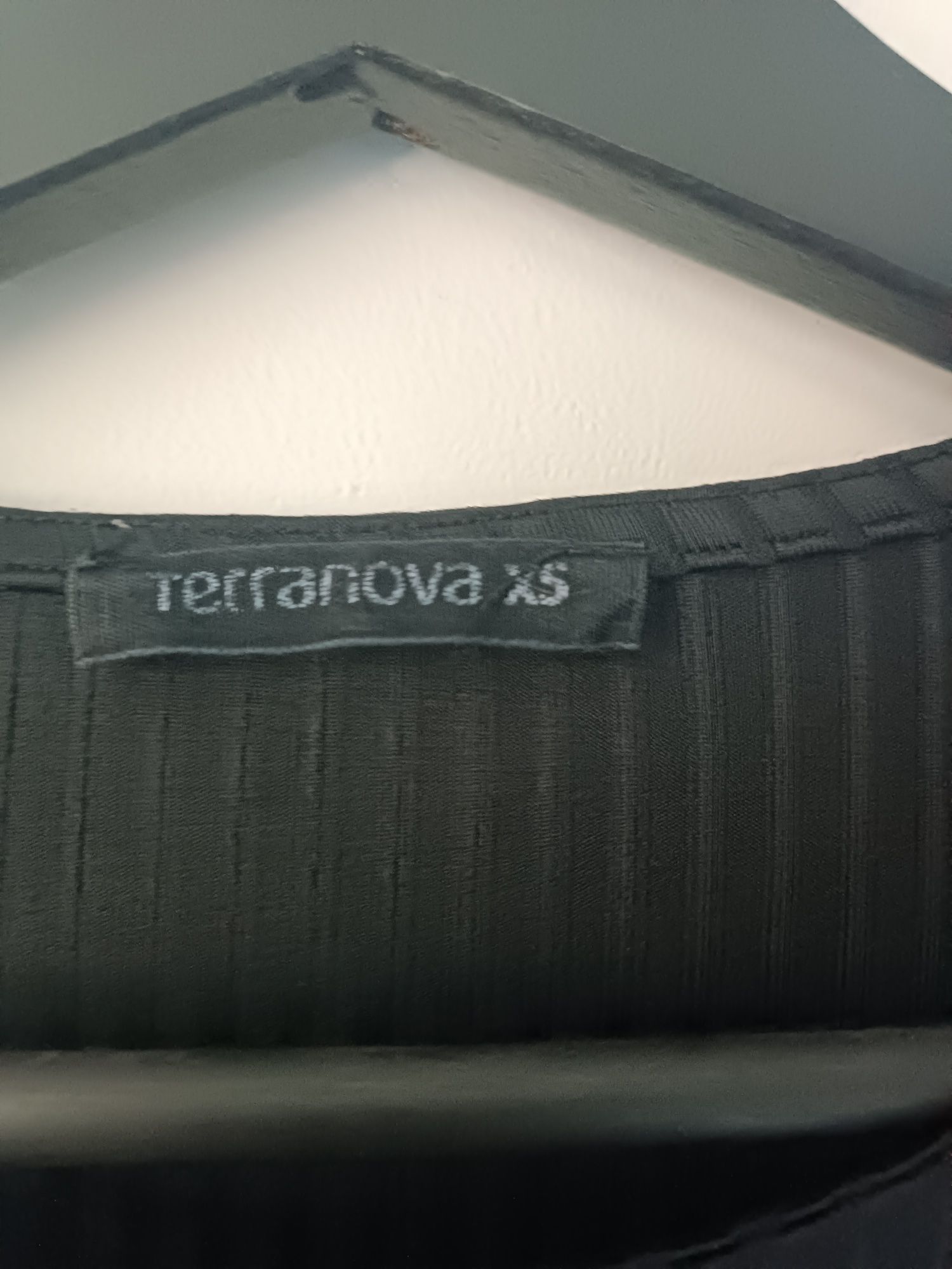 Bluzka z długimi rozkloszowanymi rękawami Terranova XS