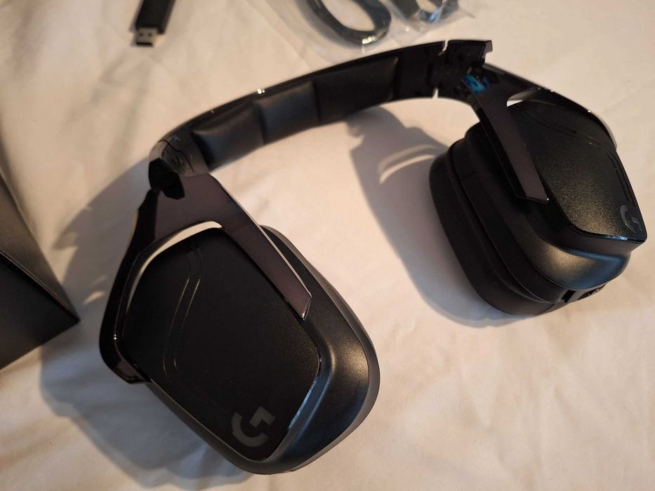 Słuchawki bezprzewodowe z mikrofonem Logitech G935 jak nowe