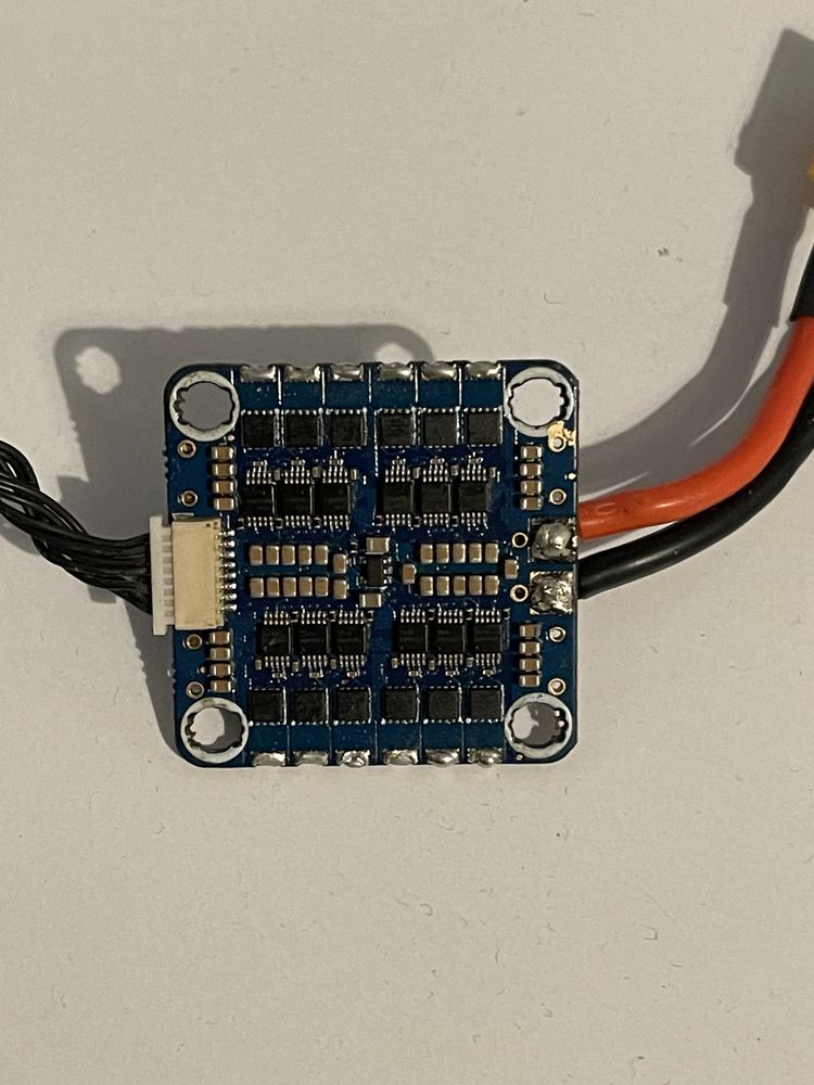 Fettec ESC 4IN1 3-6S 45A