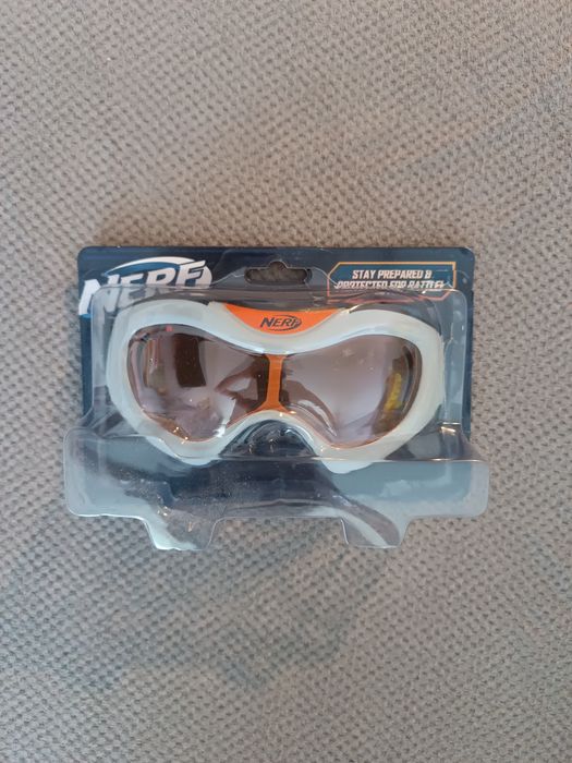 Maska odla zabawy z blasterami typu NERF