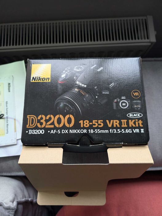 Фотоапарат Nikon D3200 з об"єктивом AF-S 18-55 VR