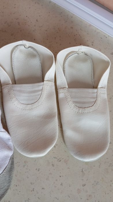 Чешки по стельке 20 см,чешки- балетки 22 см,в хорошем состоянии 80 грн