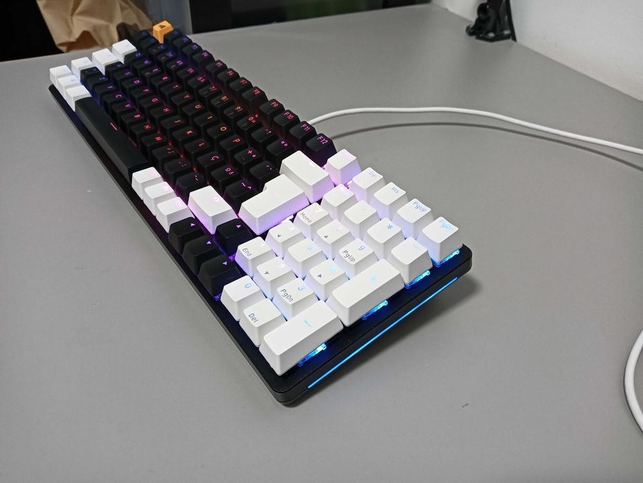 Teclado Glorious GMMK 2 96% - Fox RGB Switch RED - Layout PT + Extras