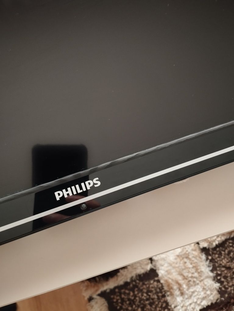 TV plasma Philips com comando