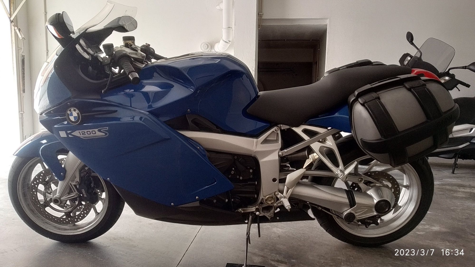 BMW k1200s sport turing