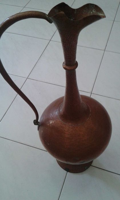 Artesanato - Soberbo Jarrão antigo em cobre martelado - 55 cm
