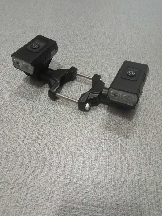 2x Lampa LED 1000LM i Poprzeczka Mocująca do Hulajnogi Elektrycznej