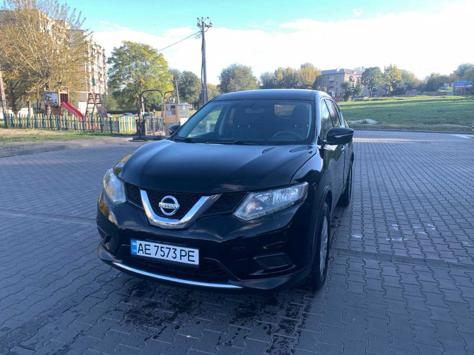 Позашляховик Nissan