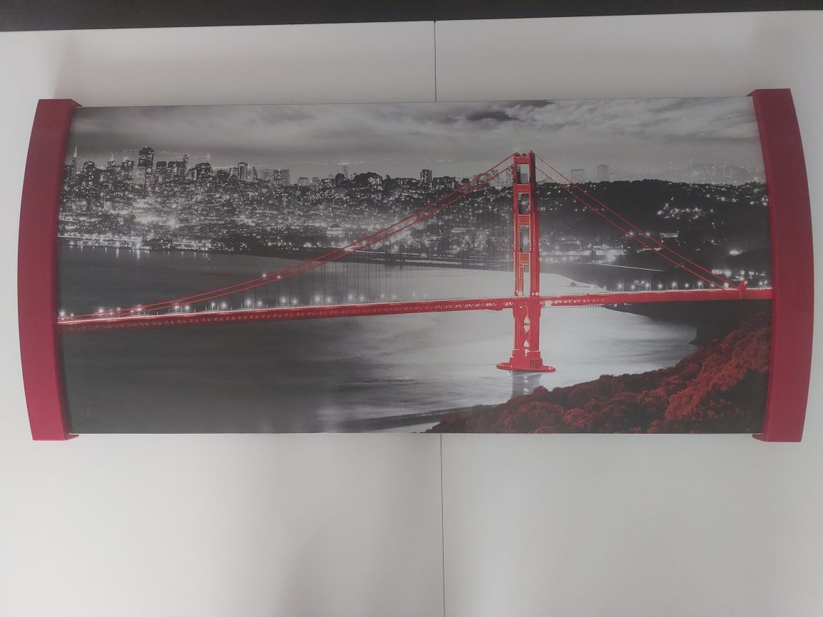 Obraz 109x50 most czarno-biały z czerwonym
