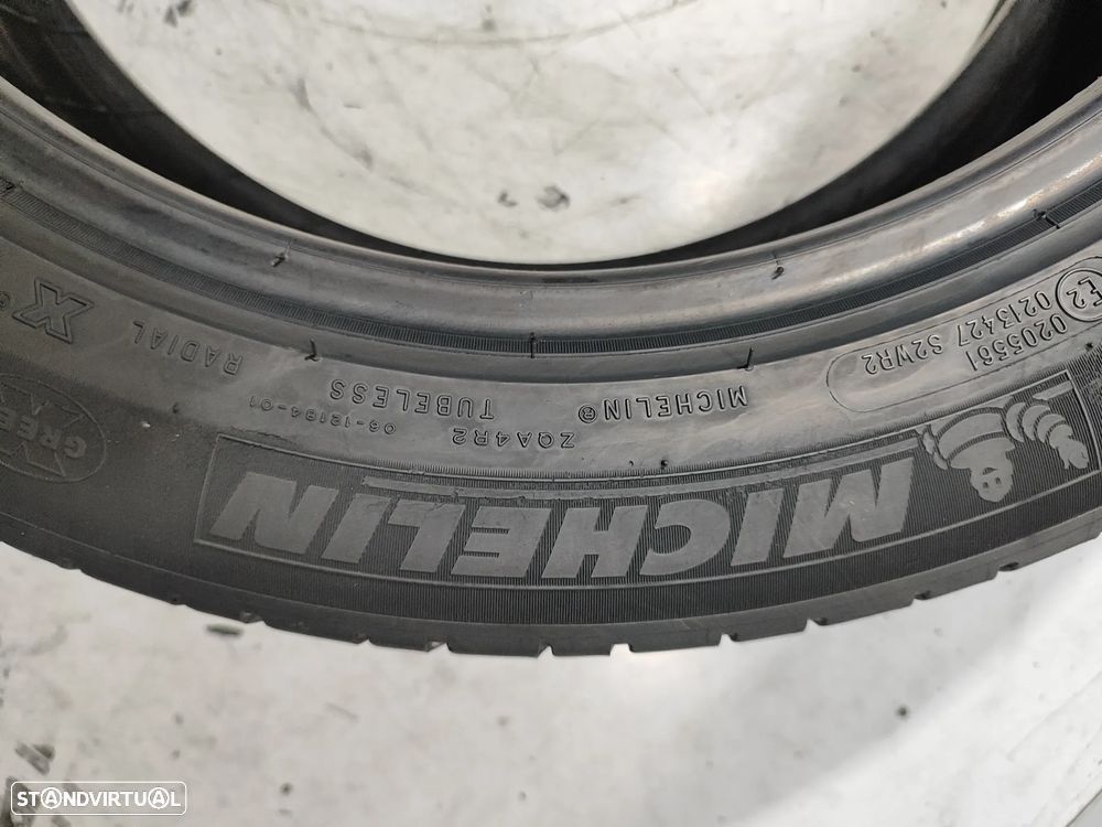 2 pneus semi novos 225-50r18 MICHELIN - oferta da entrega 130 EUROS