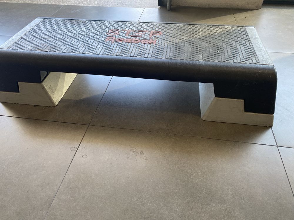 Step rebook ginasio