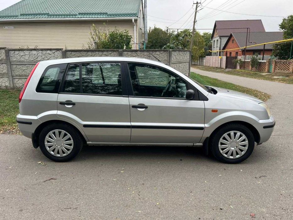 Ford Fusion 2004