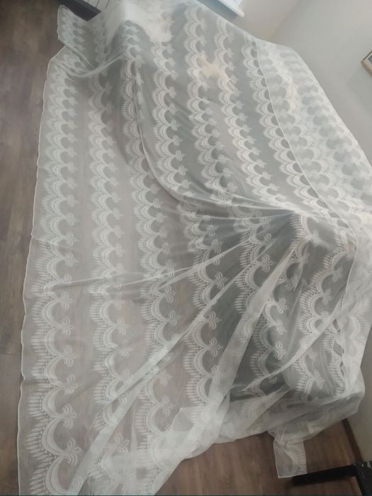 Тюль белый  с заворотом без тесьмы  с рисунком