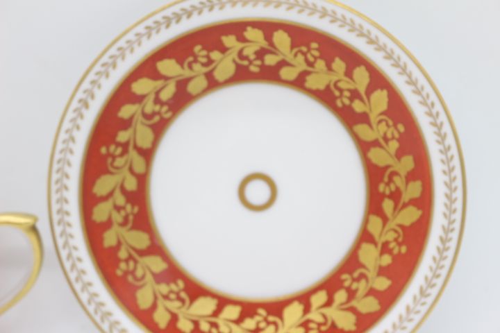 Chávena Café Fer-Rouge Floral e Ouro Vista Alegre Pintada à Mão 1947