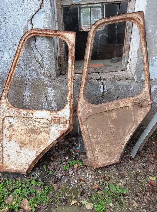 Продаю двері для ЮМЗ