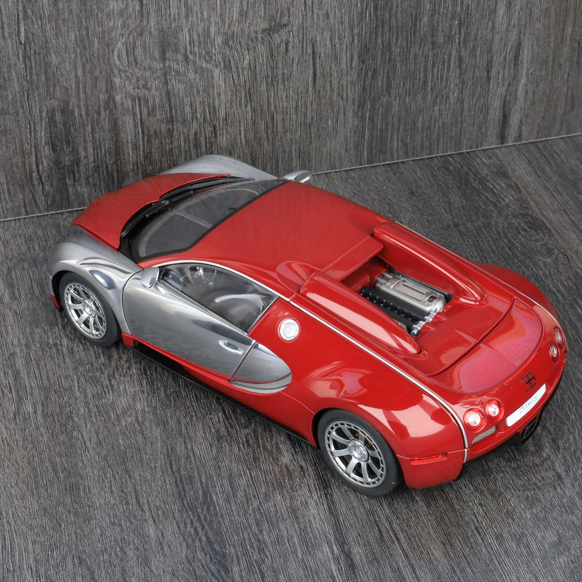 Bugatti Veyron Centenaire Achile Varzi Autoart 1:18