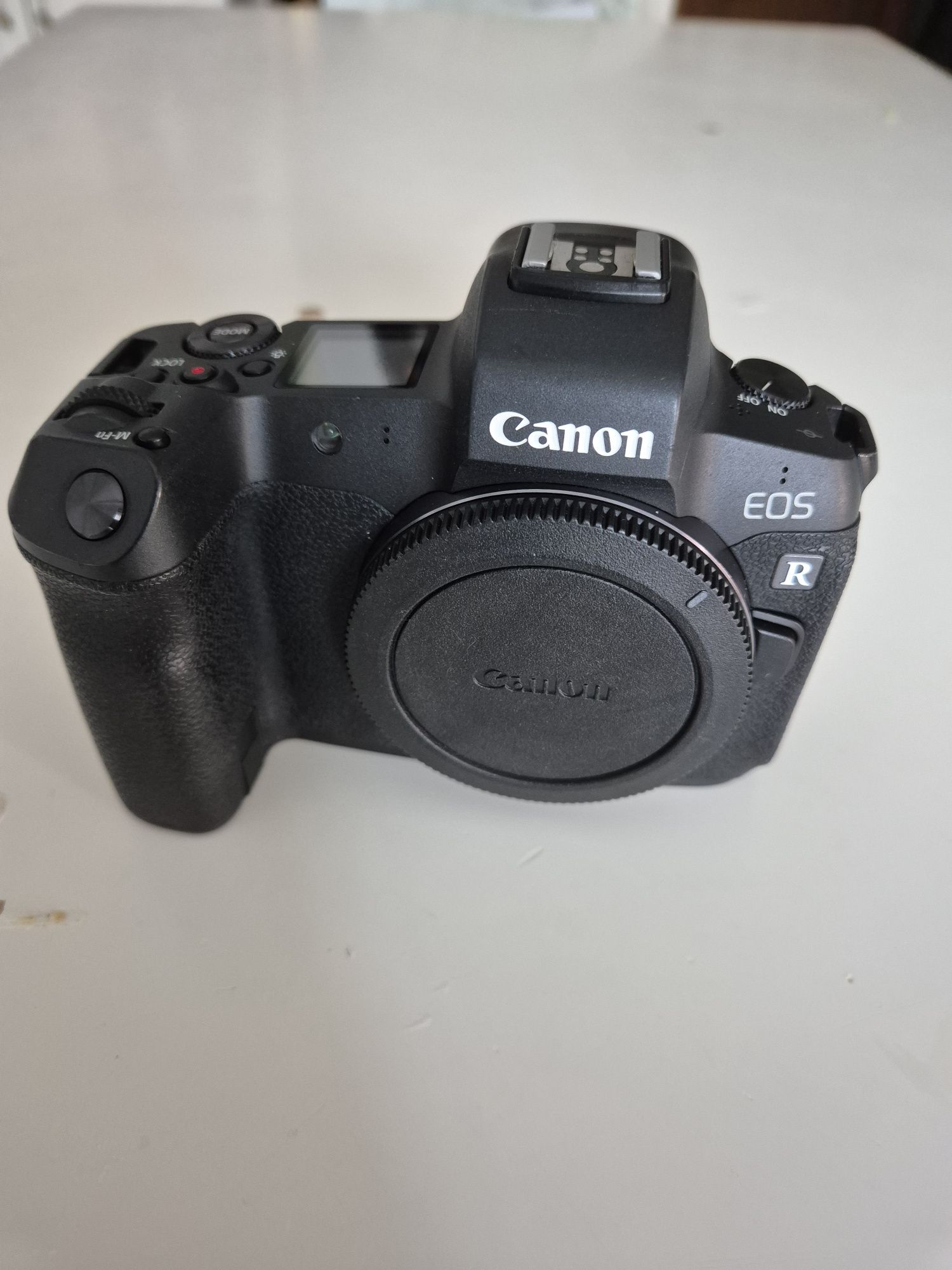 CANON EOS R + objectiva 24-105  f4