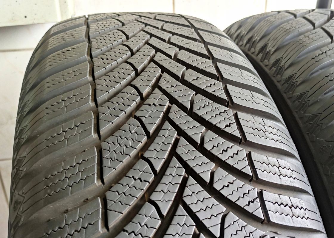 2x 215/70r16 Semperit Speed-Grip 5/2022r C/C/72dB 8,33mm Jak Nowe
