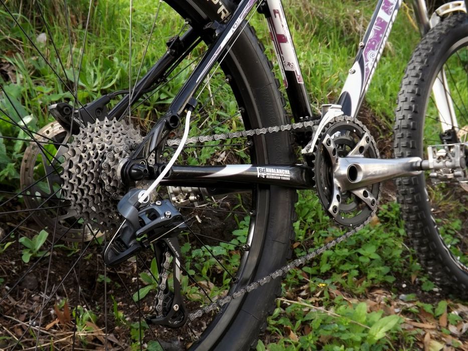 Bicicleta BTT XC GT Avalanche 3.0 - Tamanho M - Roda 26"