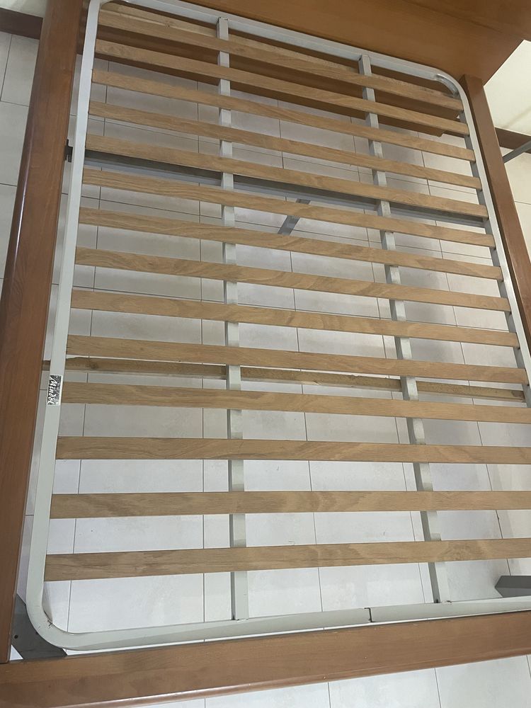 Cama de casal c/ estrado c/ colchão