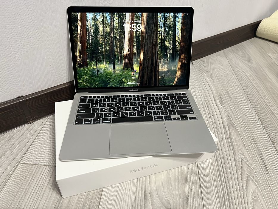 MacBook Air 13” (2020, i5, 8/512 GB)
