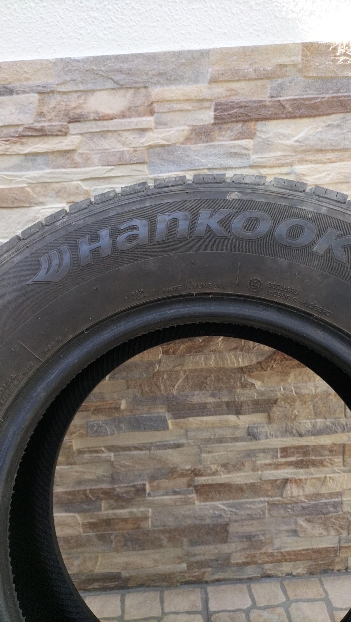 Pneu Hankook Vantra LT 215/70 R15C